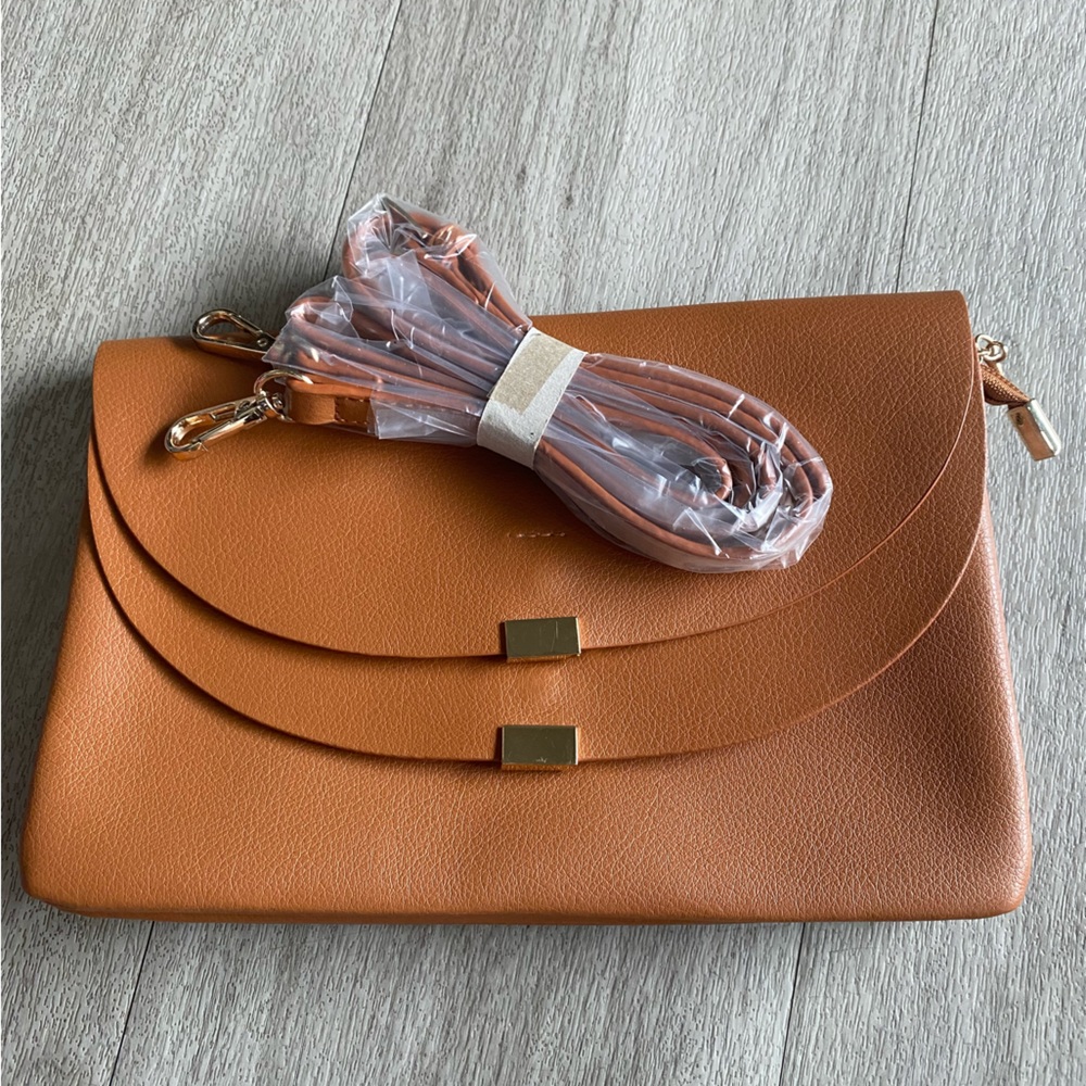 Excellent condition purse, small size